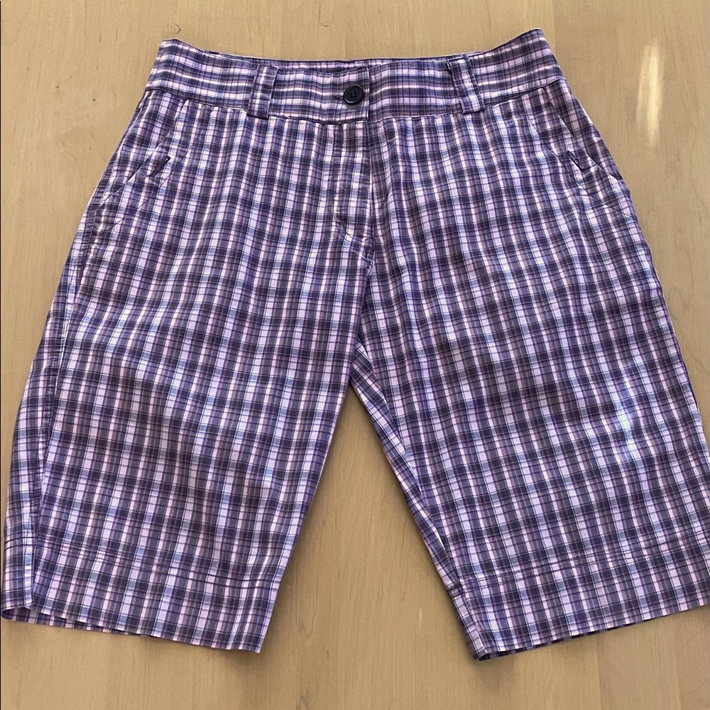 NWOT - LIJA BERMUDA SHORTS